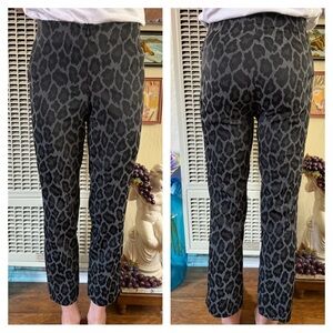 Bebe vintage 2000s leopard print cropped pants
